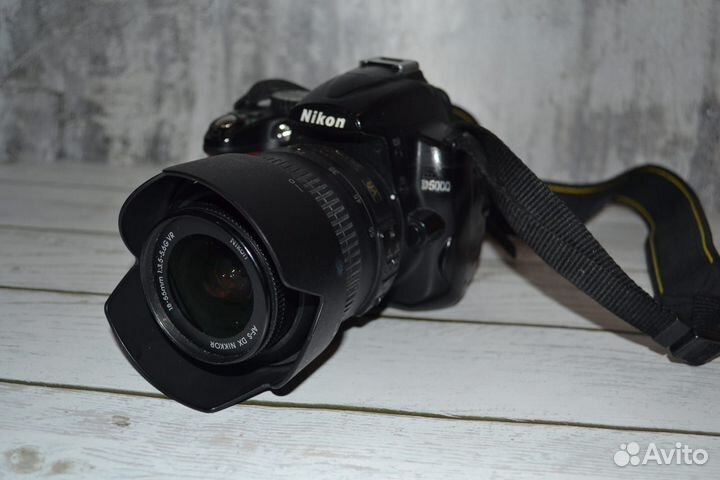 Nikon D5000