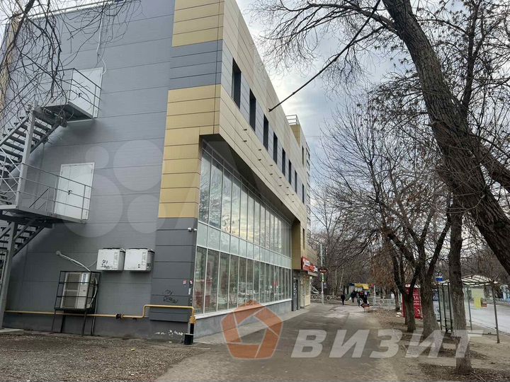 Торговая площадь, 170 м² с витражами на остановке
