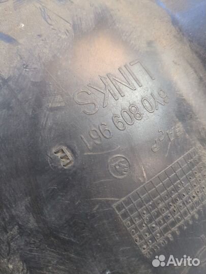 Защита арок (подкрылок) Skoda Fabia, 2006