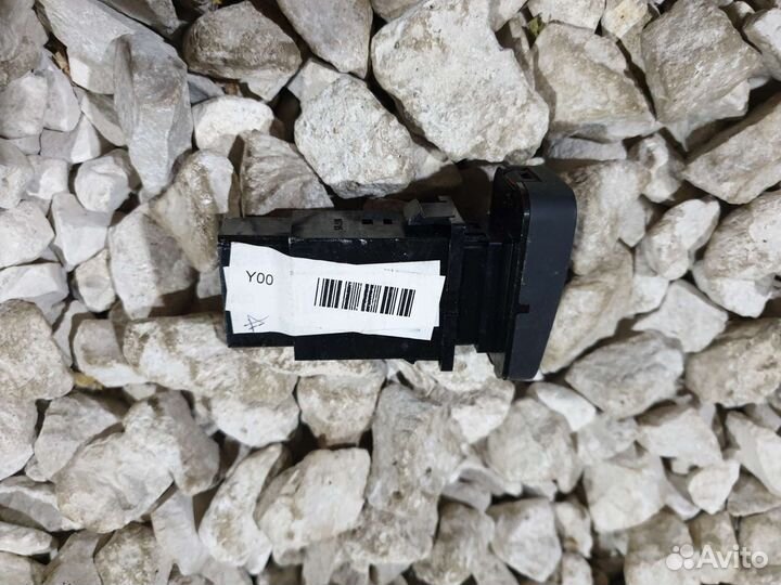 Кнопка аварийки Rio 3 Рио