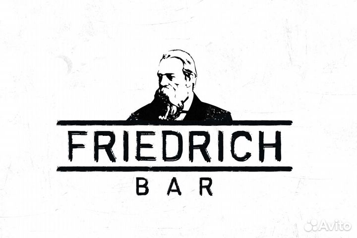 Помощник бармена в бар 