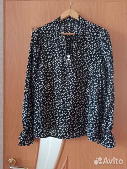 Женские блузки,костюм брючный с жилетом,толстовка