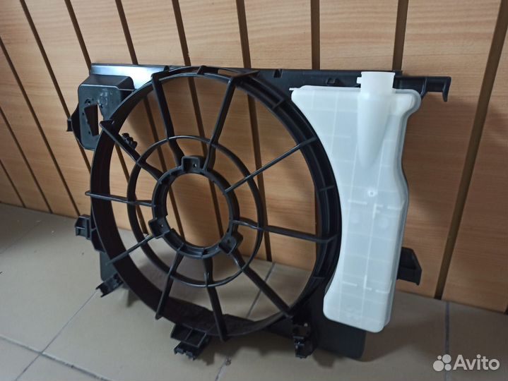 Hyundai Solaris / Kia Rio диффузор 253801R050