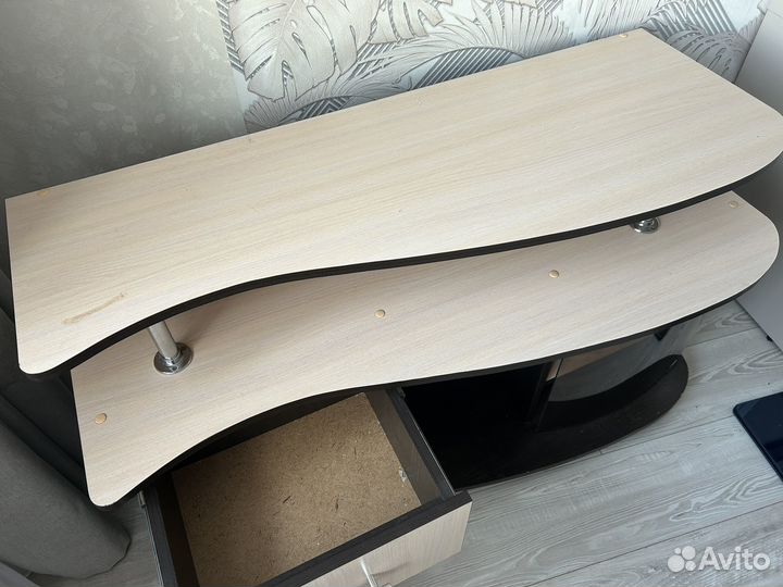 Тумба под телевизор