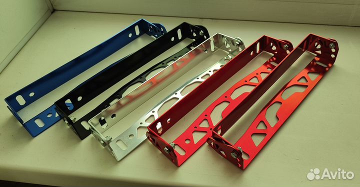 Крепление номера с регулировкой