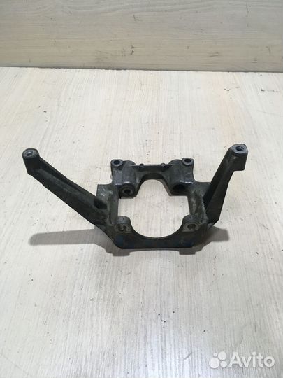 Кронштейн гидроусилителя ауди A8 D2