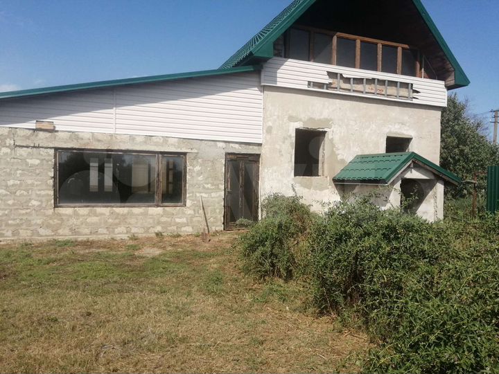 Дом 190 м² на участке 10 сот.