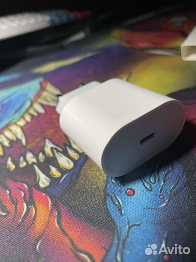 Зарядное устройство для iPhone