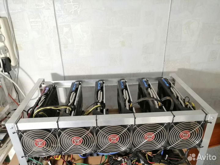 Майнинг ферма на 16 картах Sapphire RX580 / RX570