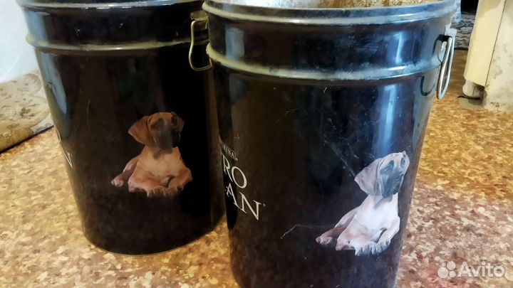 Вёдра ёмкость от корма для собак