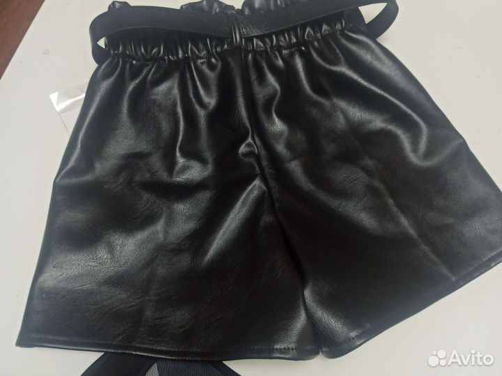 Шорты женские