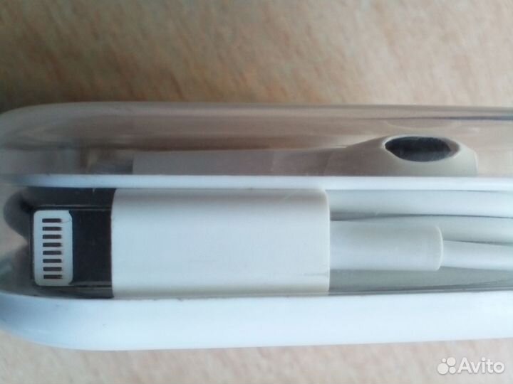 Наушники новые