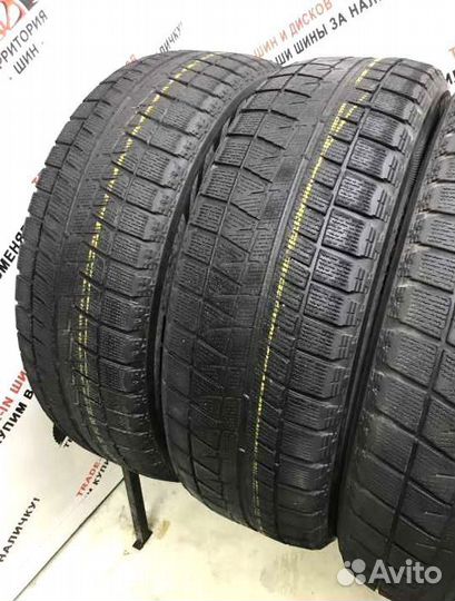 Bridgestone Blizzak Revo GZ 215/60 R17 96S