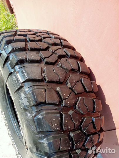 Bfgoodrich Mud-Terrain T/A KM3 335/60 R15 108