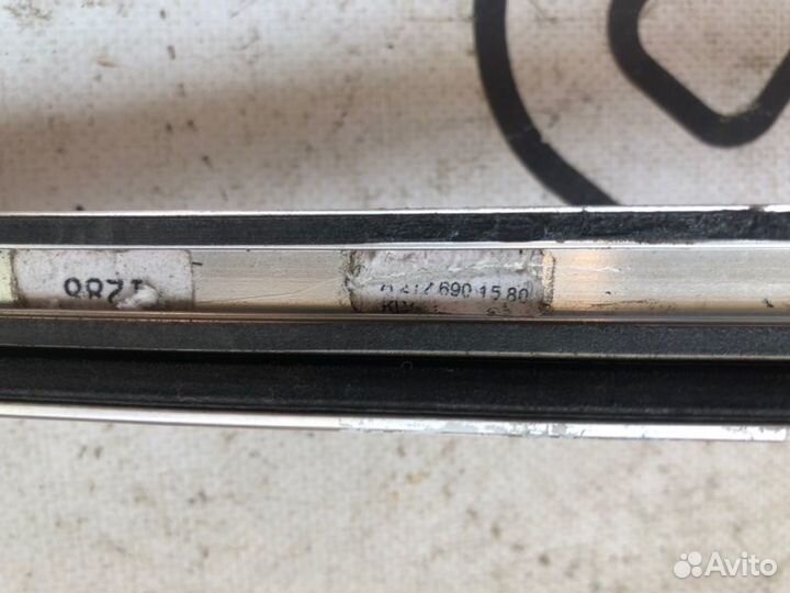 Молдинг крыши левый Mercedes-Benz E-Class W212