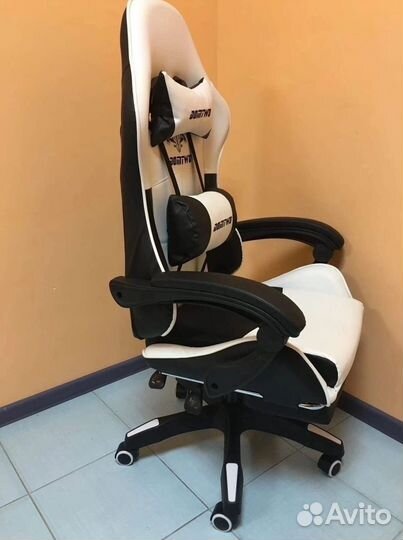Офисное кресло (геймерское). Кресло для директора