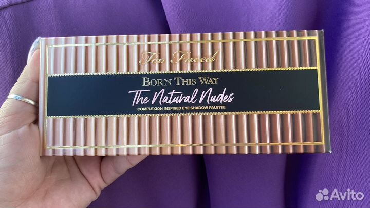 Палетка теней too faced born this way