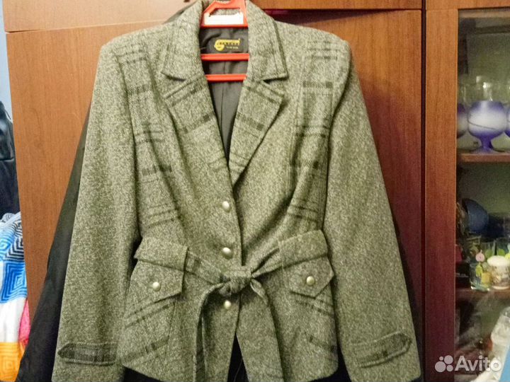 Пиджак женский, 52 размер
