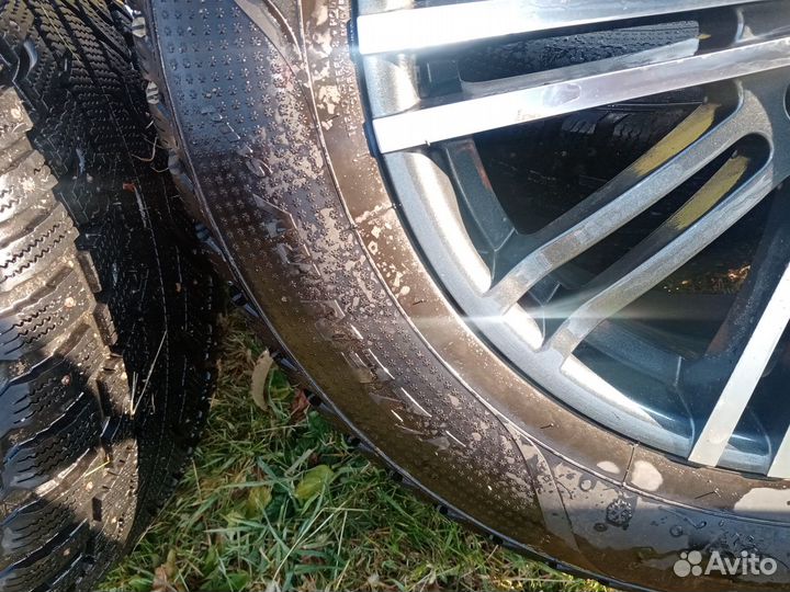 Kumho 722 255/55 R18