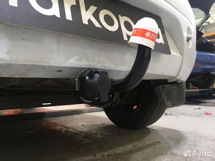 Фаркоп Трейлер для Renault Sandero 2009-2014