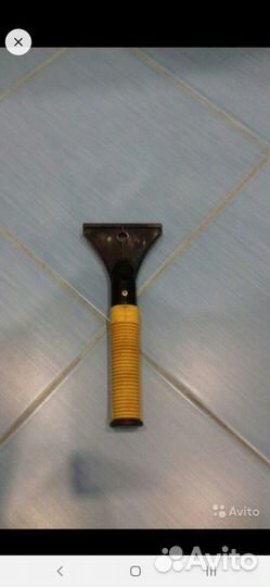 Скребок автомобильный