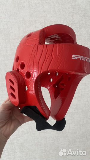 Шлем для тхэквондо