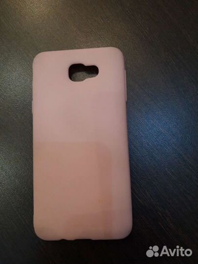 Чехлы на телефон