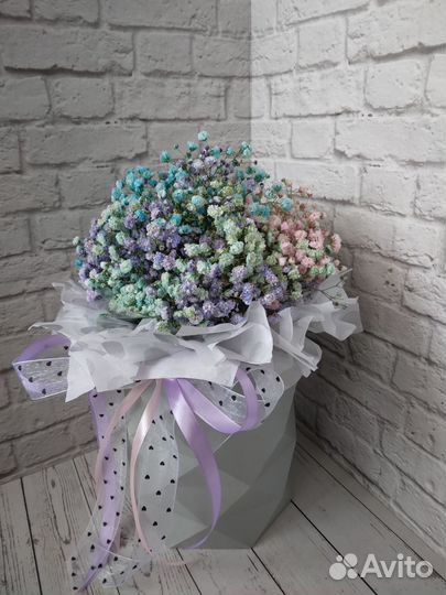 Гипсофила в шляпной коробке,цветы,букеты