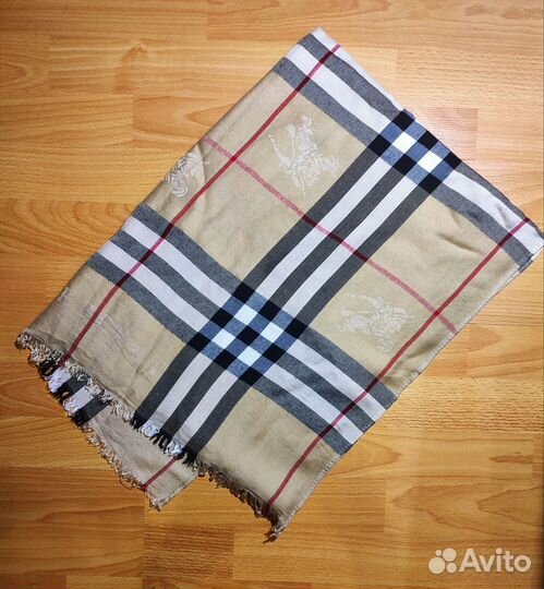 Палантин Burberry женский