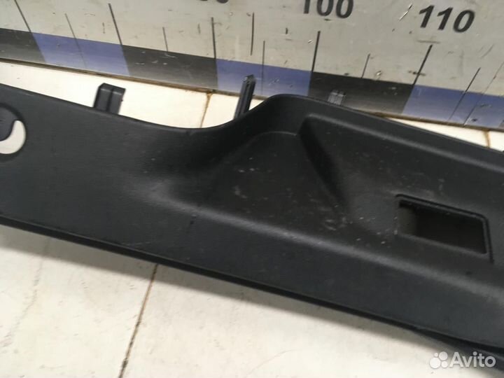 Держатель задней полки Megane III 2009-2016