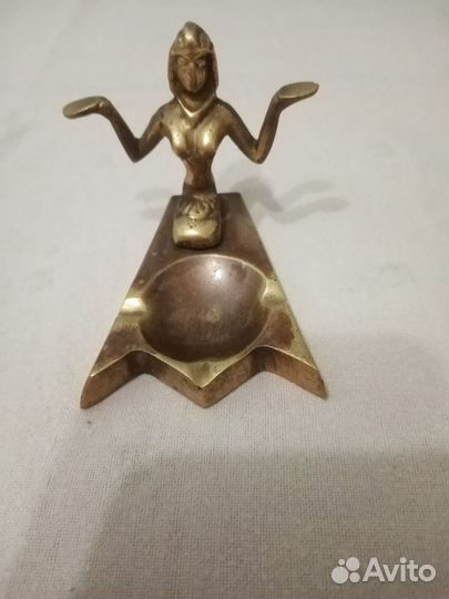 Пепельница бронза золоченная