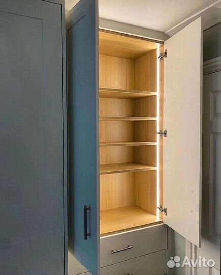 Шкаф в прихожую