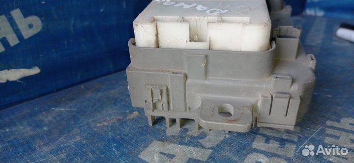 Блок предохранителей салона Honda Domani седан