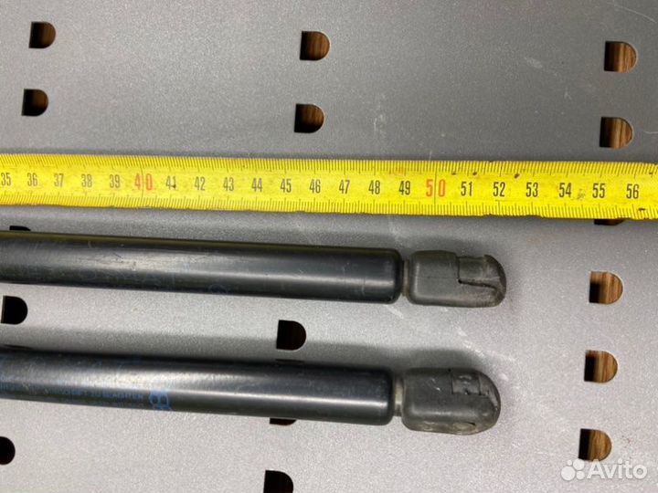 Амортизаторы багажника Audi A6 C5 avant 2.5TDI AKE