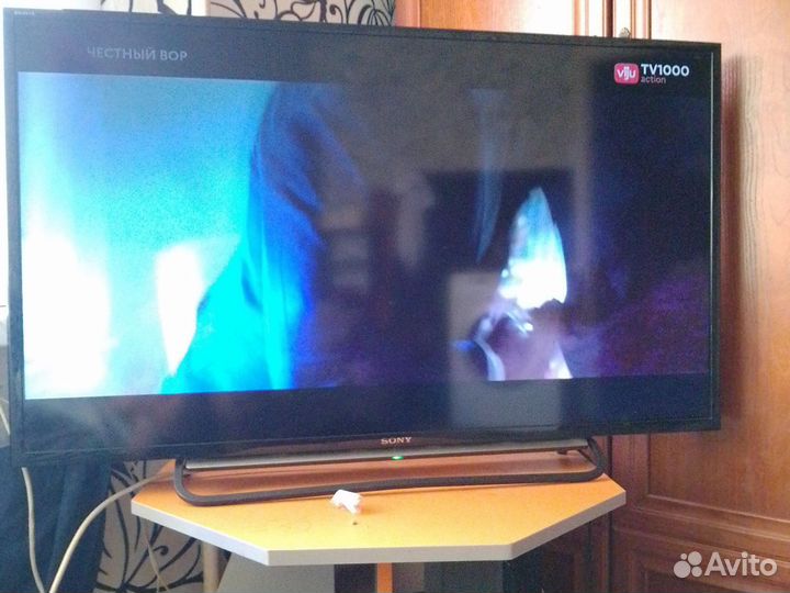 Телевизор Sony 102 см