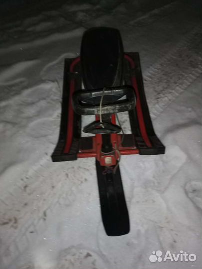 Детский снегокат бу