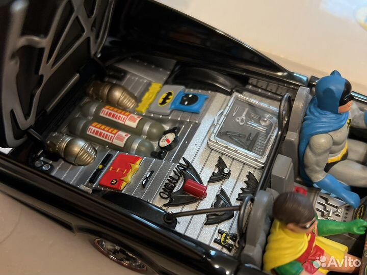 Danbury mint 1960 Comic Book Batmobile 1/24