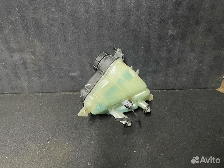 Расширительный бачек на Мерседес w166 x166 w292