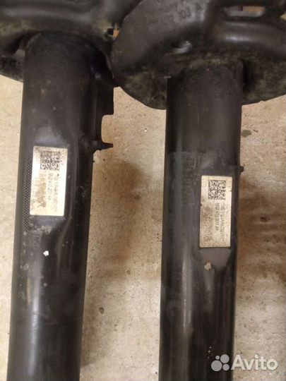 Амортизаторы и опорные подшипники на Volkswagen Ti