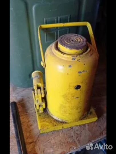 Домкрат гидравлический не рабочий бу