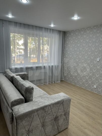 2-к. квартира, 43 м², 1/4 эт.