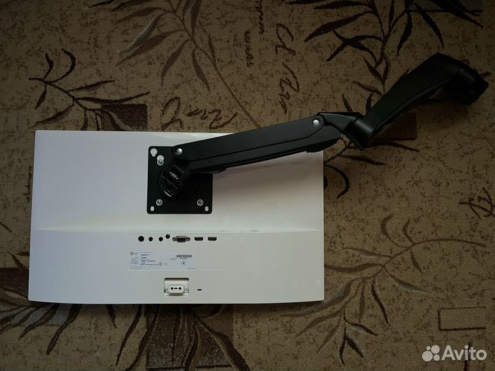 Монитор LG 23.8 IPS (24MP88HV-S)