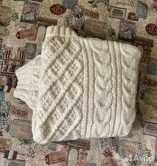 Свитер/пуловер вязаный