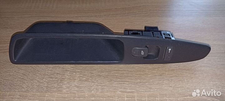 Кнопка стеклоподъемника пассажира Volvo S40