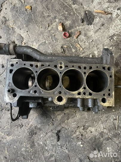 Блок двигателя G4EC