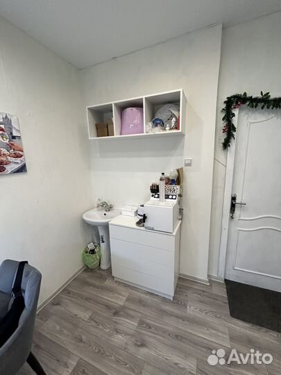 Продам маникюрный кабинет / салон красоты