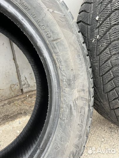 Hankook Winter I'Cept IZ2 215/60 R17