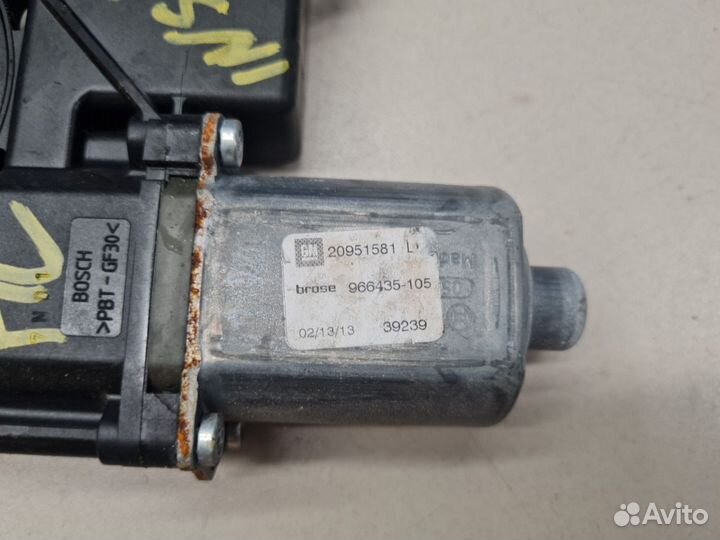 Моторчик стеклоподъёмника левый Opel Insignia 2008-2017