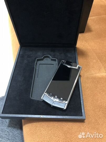 Vertu Constellation Pure Black