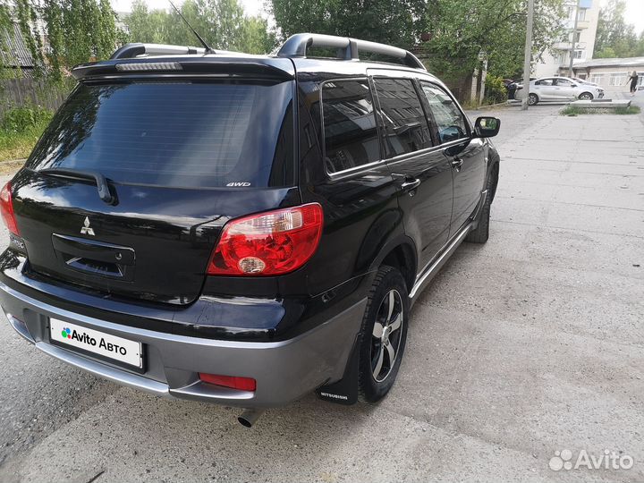 Mitsubishi Outlander 2.0 МТ, 2008, 216 000 км